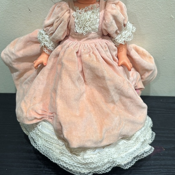 Vintage Furga Doll 1960s Charming Pink Doll with Lace Dress from Alta Moda - Picture 3 of 10
